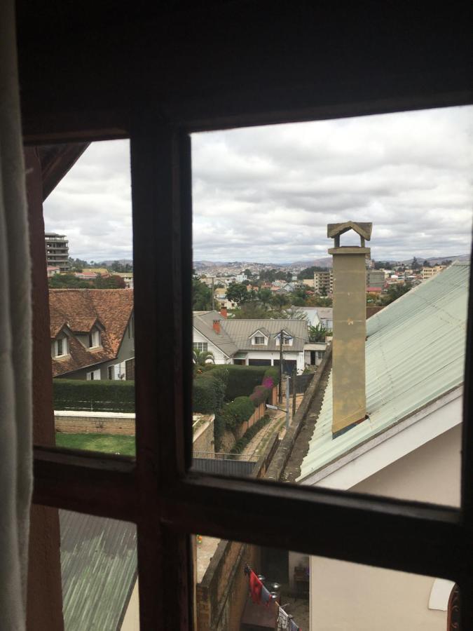 Le Fumoir Guest House Chambre Double Antananarywa Zewnętrze zdjęcie
