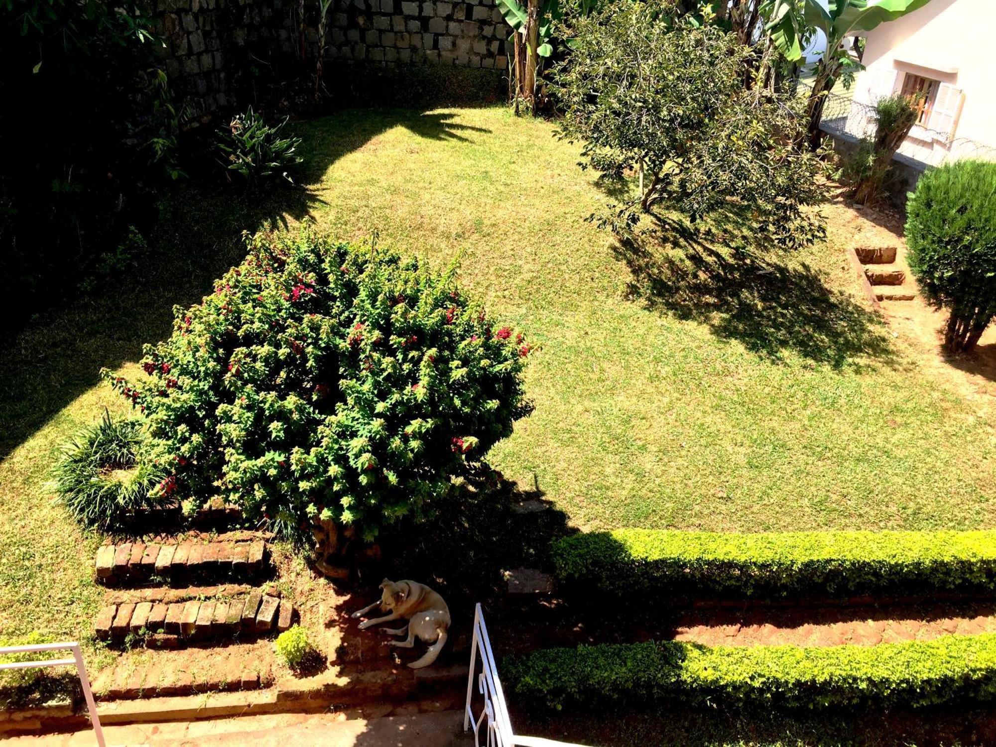 Le Fumoir Guest House Chambre Double Antananarywa Zewnętrze zdjęcie